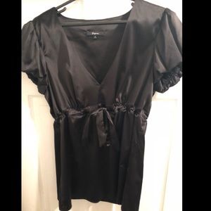 Short sleeve silk blouse with tie